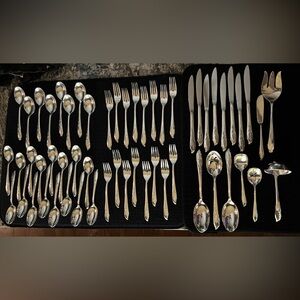 1847 Rogers Bros IS Springtime Silver-plated Flatwear 56 Pieces. Clean & shiny.